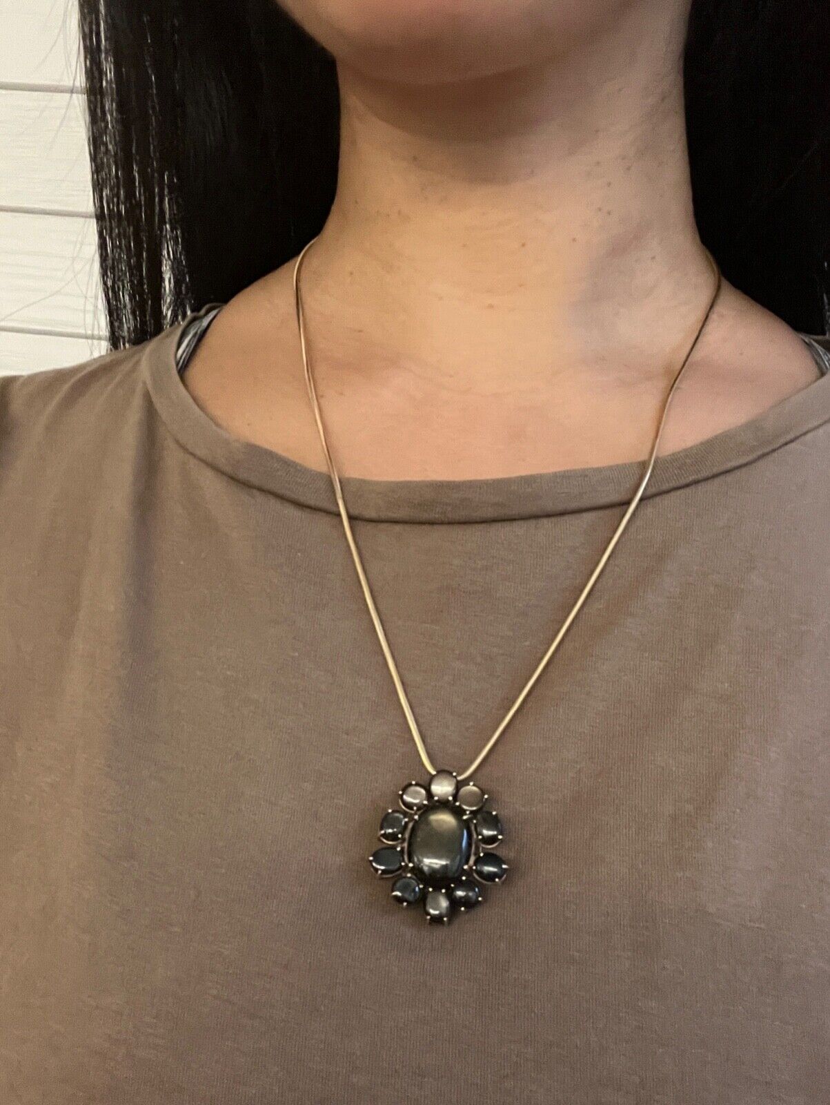Vintage 14K Gold Black Star Sapphire Flower Pendant , Necklace