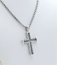 Load image into Gallery viewer, David Yurman 925 Chevron Cross Pendant and Chain
