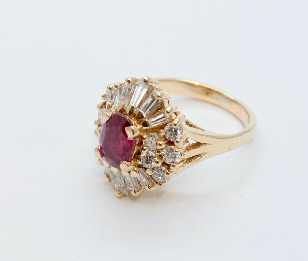 Elegant Ruby Diamonds 18K Yellow Gold Vintage Cluster Ring