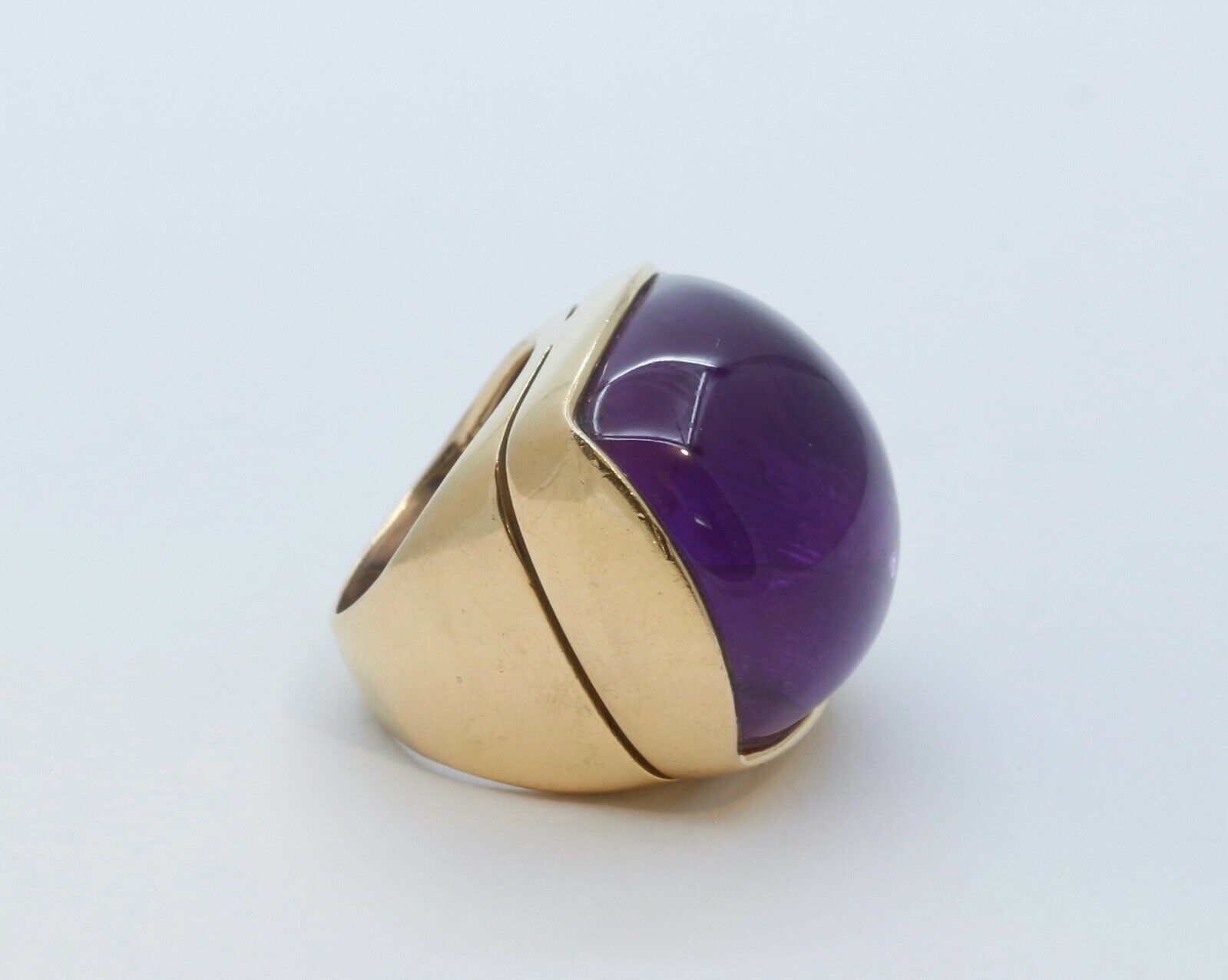 Vintage Statement Italian Eva Nueva Amethyst 18K Yellow Gold Ring