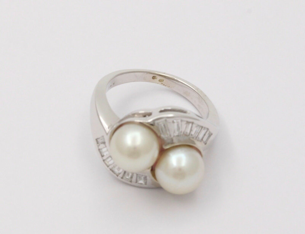 Vintage Classic Bypass Culture Pearl Baguette Diamond Gold Ring, Statement Ring