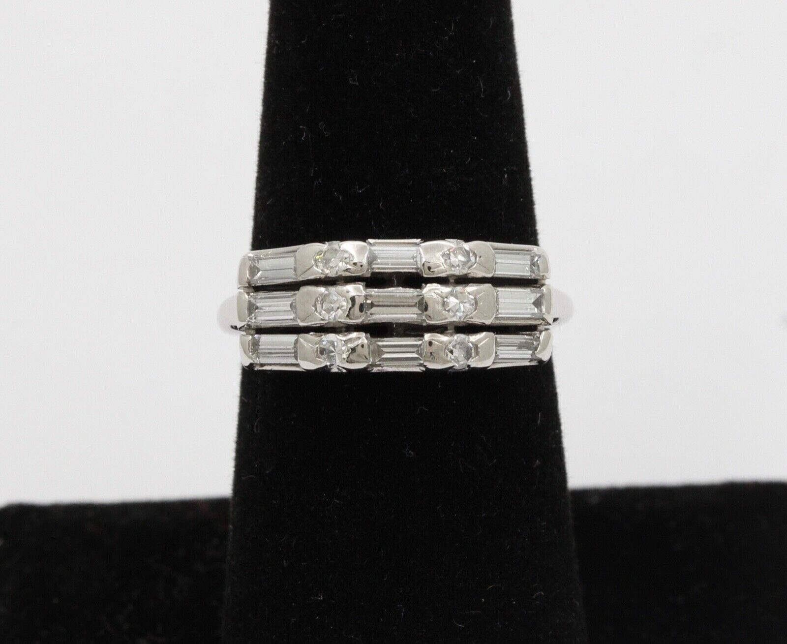 Vintage Baguette Round Platinum Wedding Band