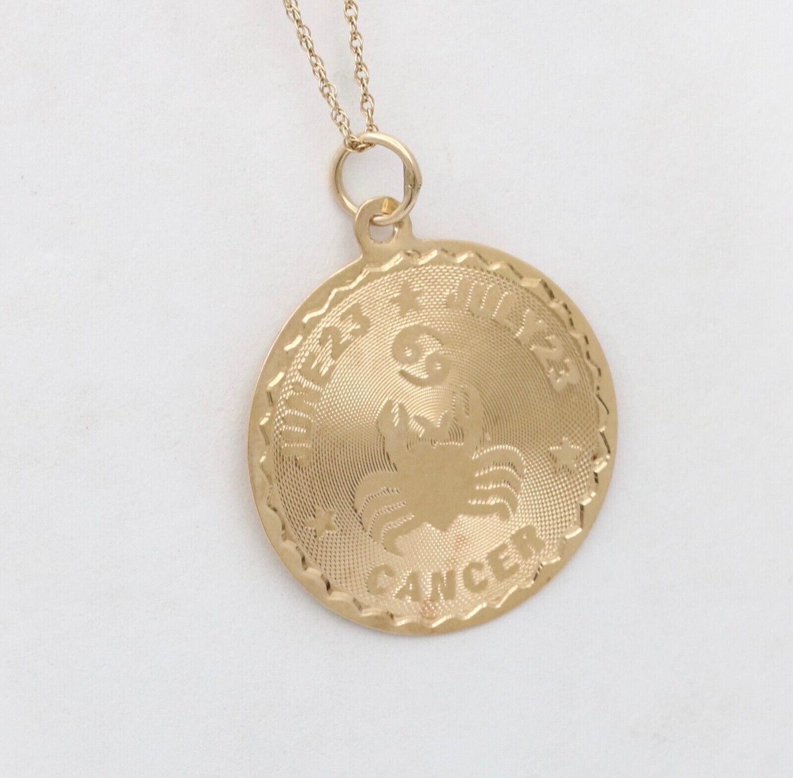 Vintage Horoscope Birth Month Cancer 14K Yellow Gold Pendant Charm