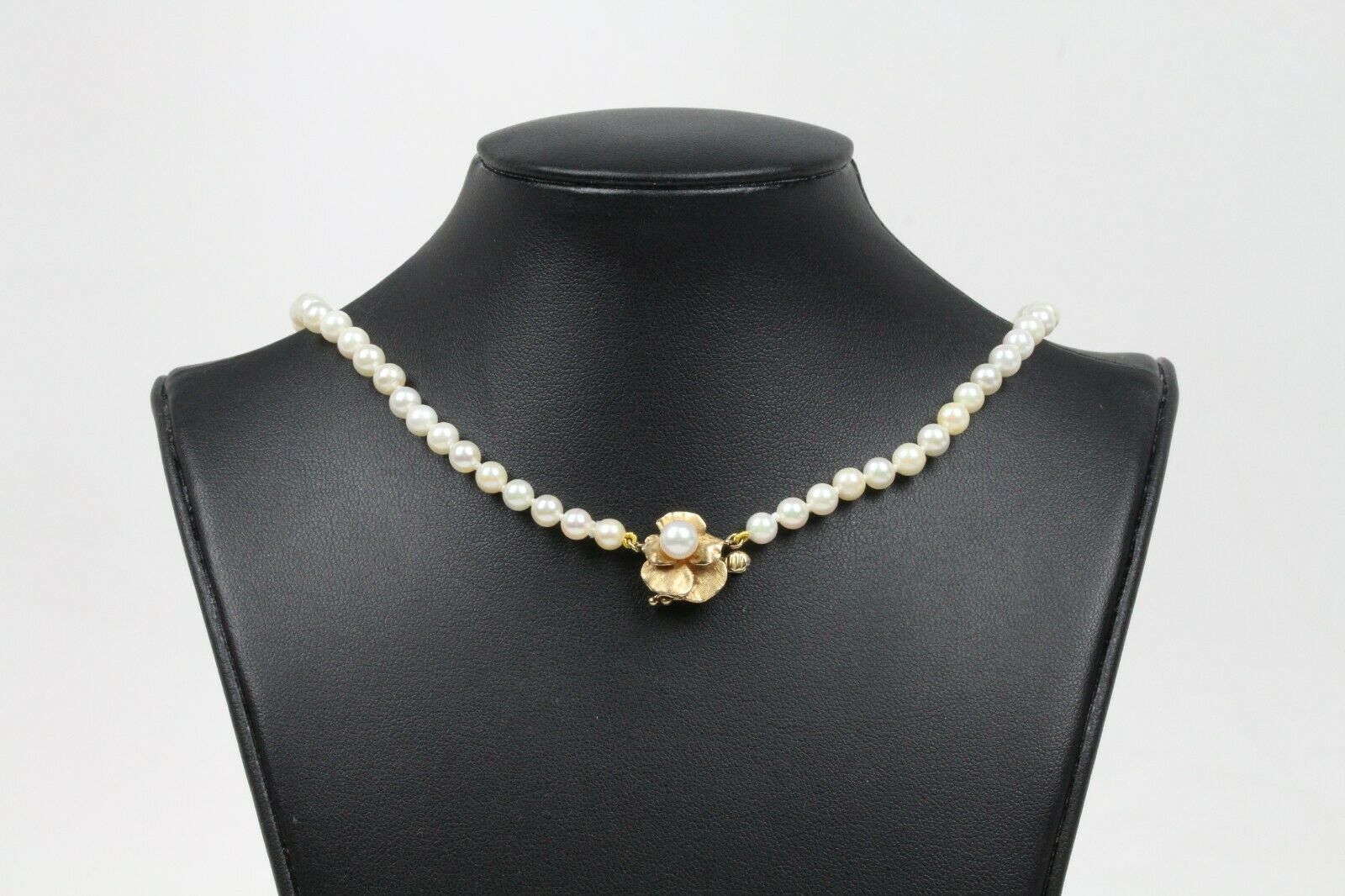 Vintage 14K Yellow Gold Pearl Strand Necklace