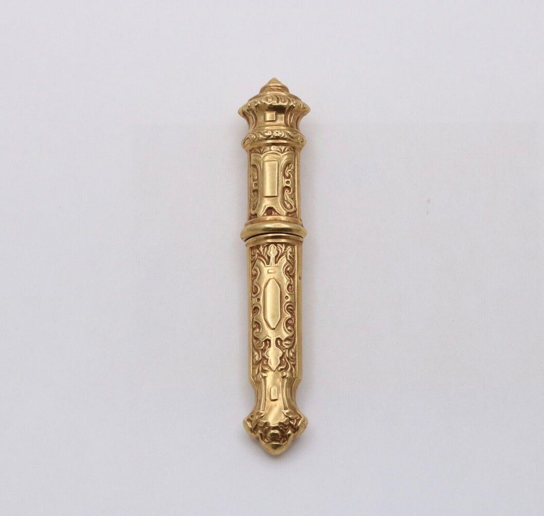 Victorian Repousse 18K Yellow Gold Needle Case