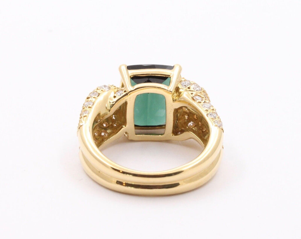 Vintage 4.35 carats Green Tourmaline 18K Gold Pave Diamond Ring
