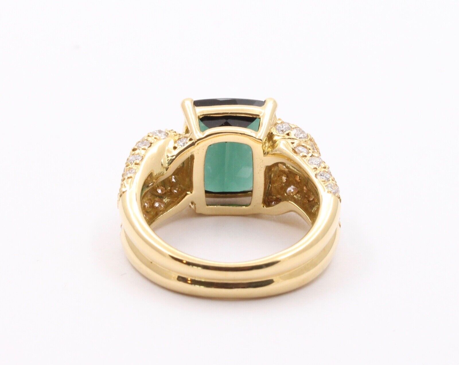 Vintage 4.35 carats Green Tourmaline 18K Gold Pave Diamond Ring