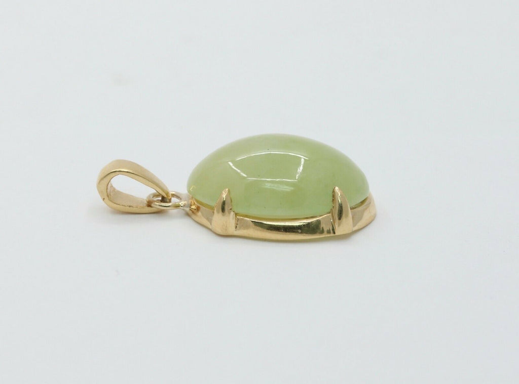 Vintage 22K Yellow Gold Cabochon Jade Pendant