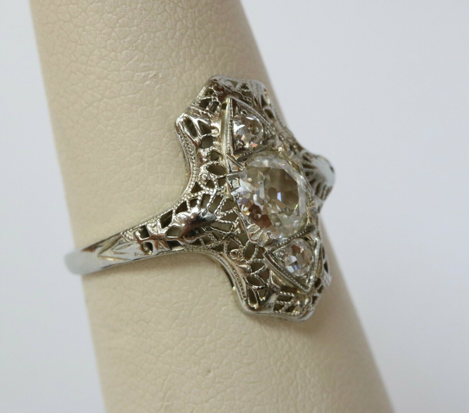 Stunning Art Deco 18K White Gold Filigree Three Diamonds Shield Ring