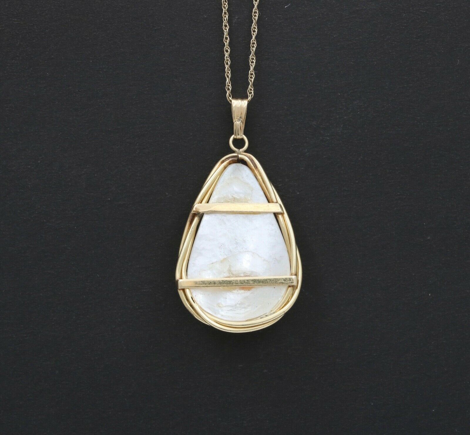 Vintage Mabe Pearl 14K Yellow Gold Pendant