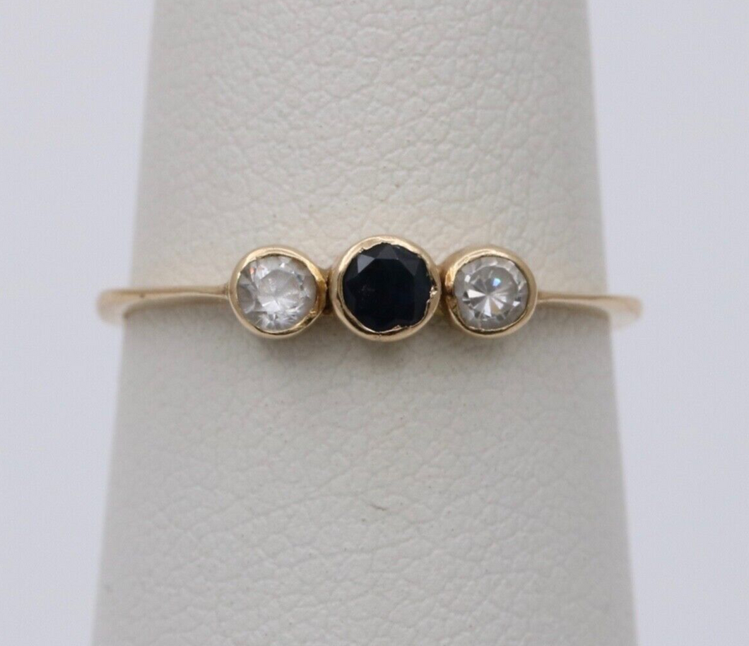 Vintage 14K Yellow Gold Three Stone Sapphire And Paste Ring. Band