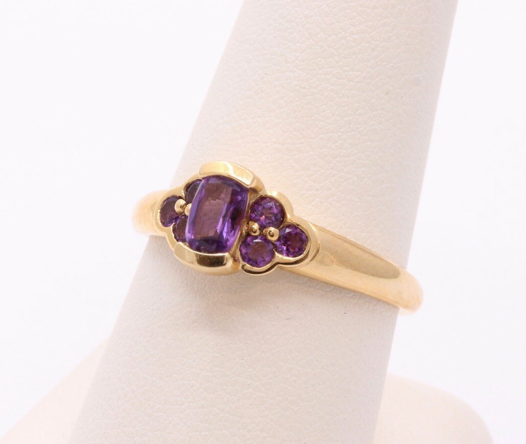 Beautiful Vintage Ladies Amethyst 14K Yellow Gold Ring