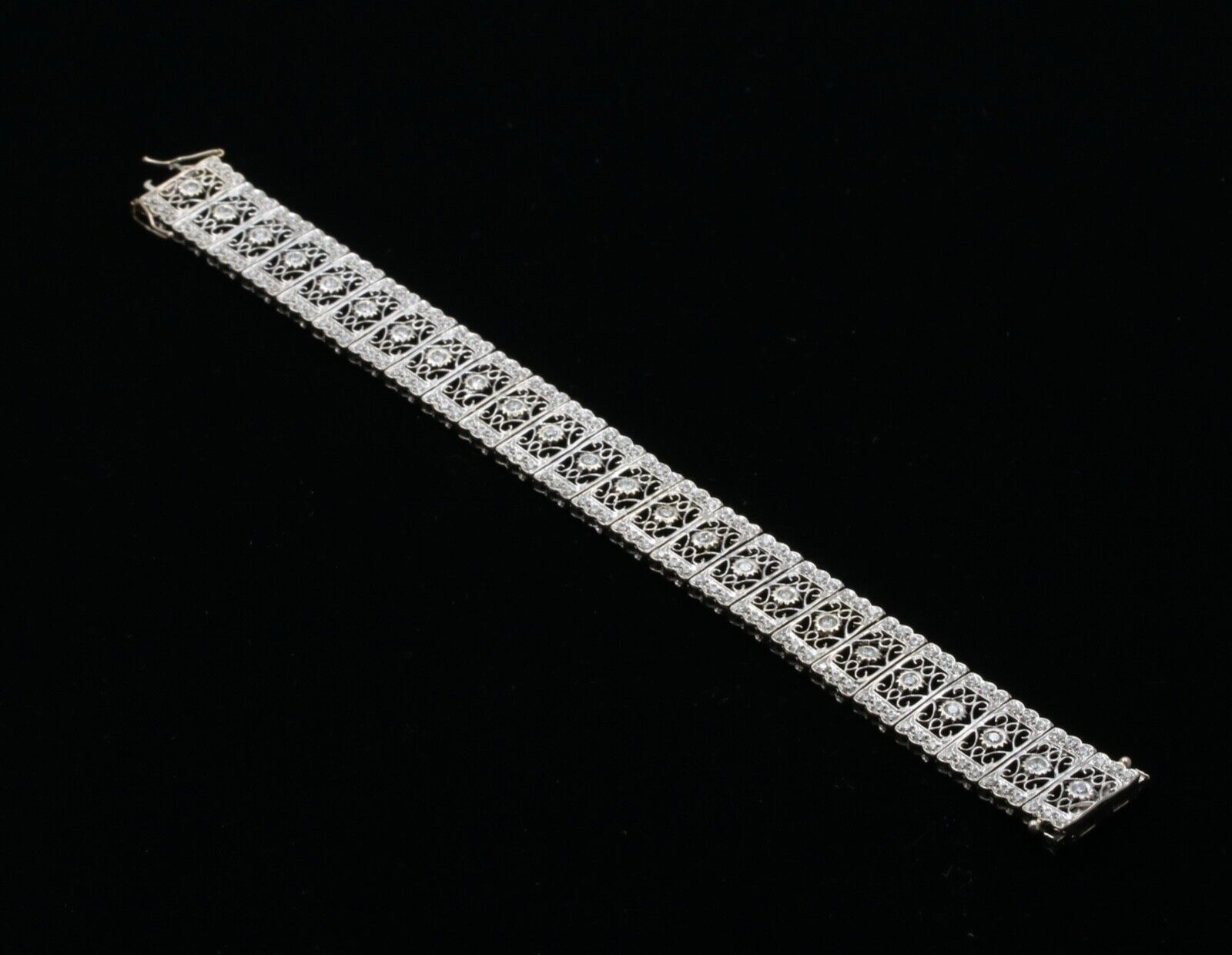 Art Deco Diamond 18K White Gold Filagree Bracelet