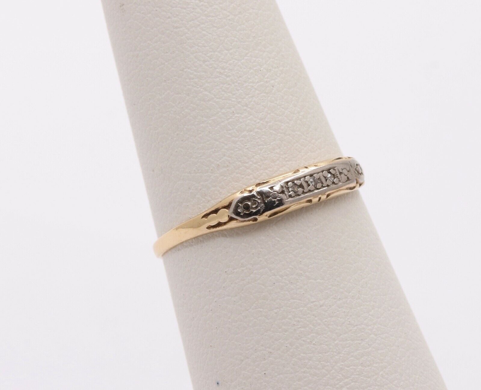 Art Deco Diamonds 14K Yellow Gold Ladies Ring