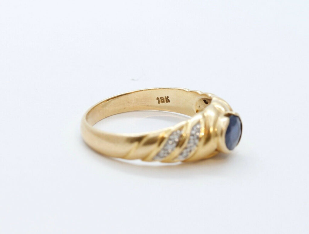 Vintage Ladies Blue Sapphire Diamonds 18K Yellow Gold Ring