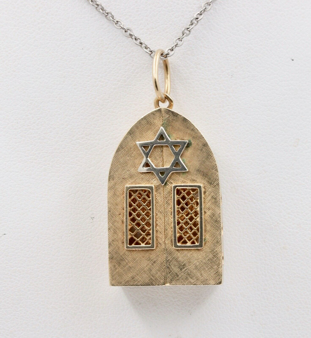 Vintage 14K Yellow Gold Moses Opening Pendant