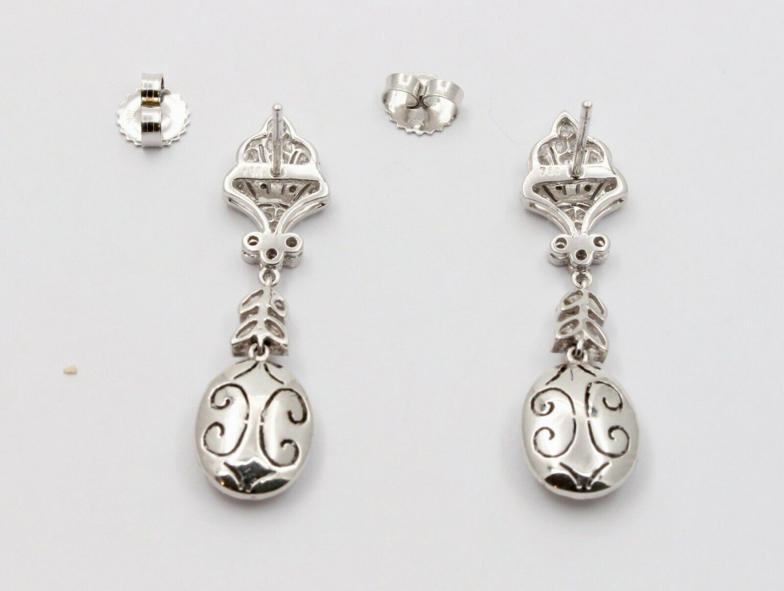 Vintage 18K White Gold Hanging Sapphire Diamond Earrings