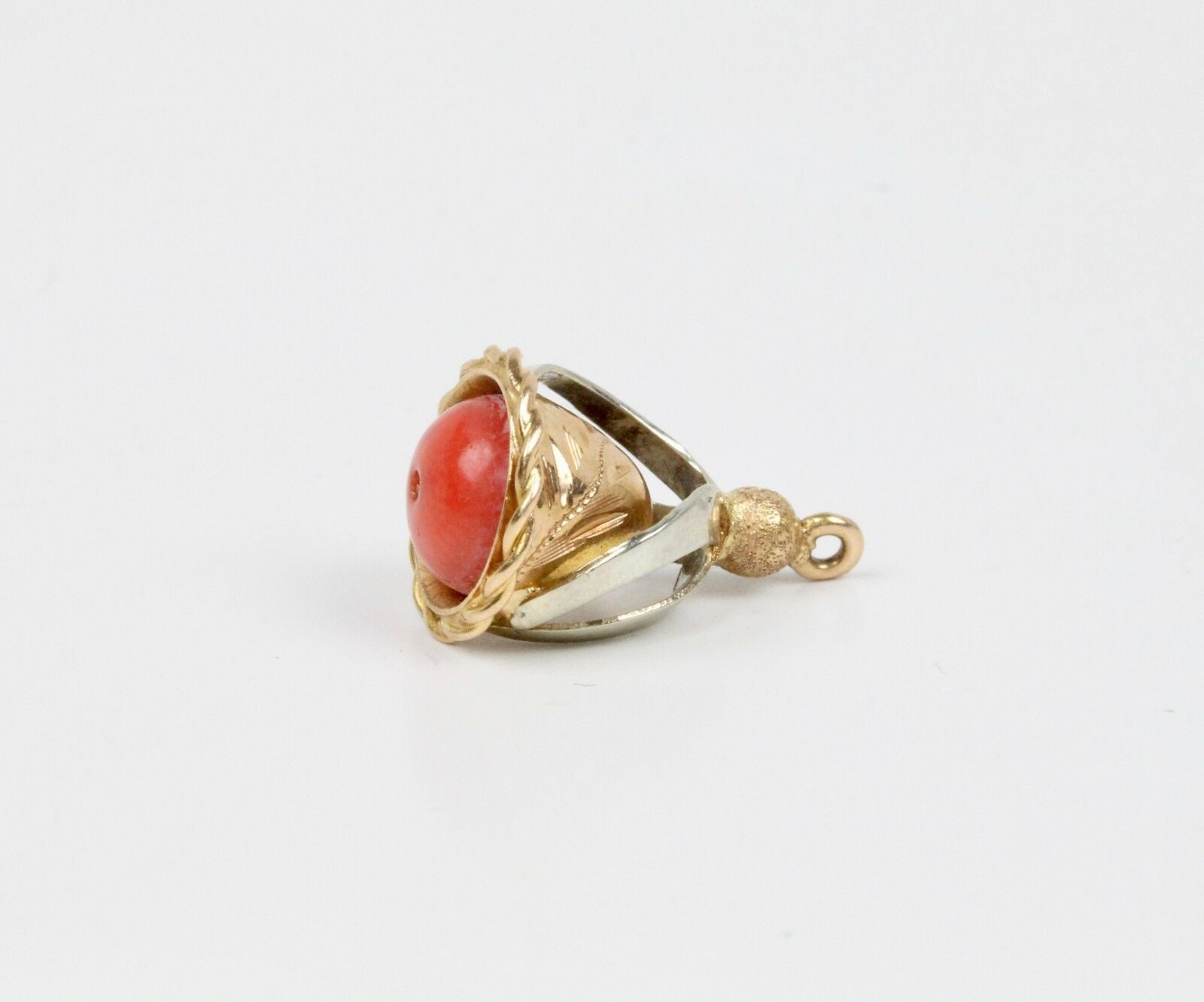 Lovely Vintage 14K Yellow Gold Coral Bell Pendant