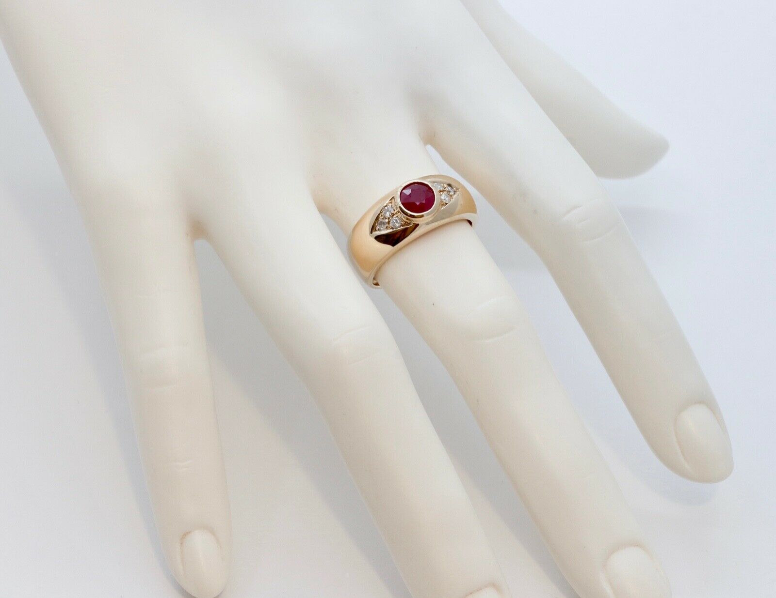 Ruby Diamonds 14K Yellow Gold Vintage Ring
