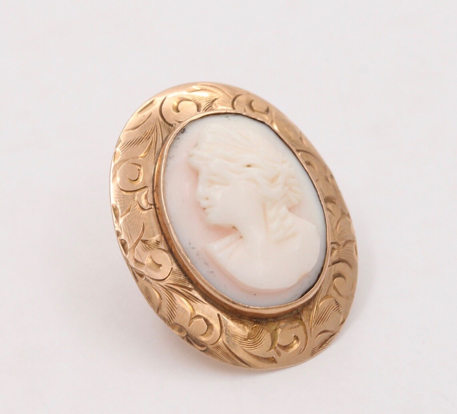 Victorian Angel Skin Coral Portrait 10K Yellow Gold Brooch Pin