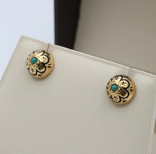 Load image into Gallery viewer, Vintage 14K Turquoise Black Enamel Forget Me Not Studs
