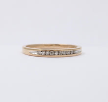 Load image into Gallery viewer, Vintage 10K Yellow Gold Diamond Band
