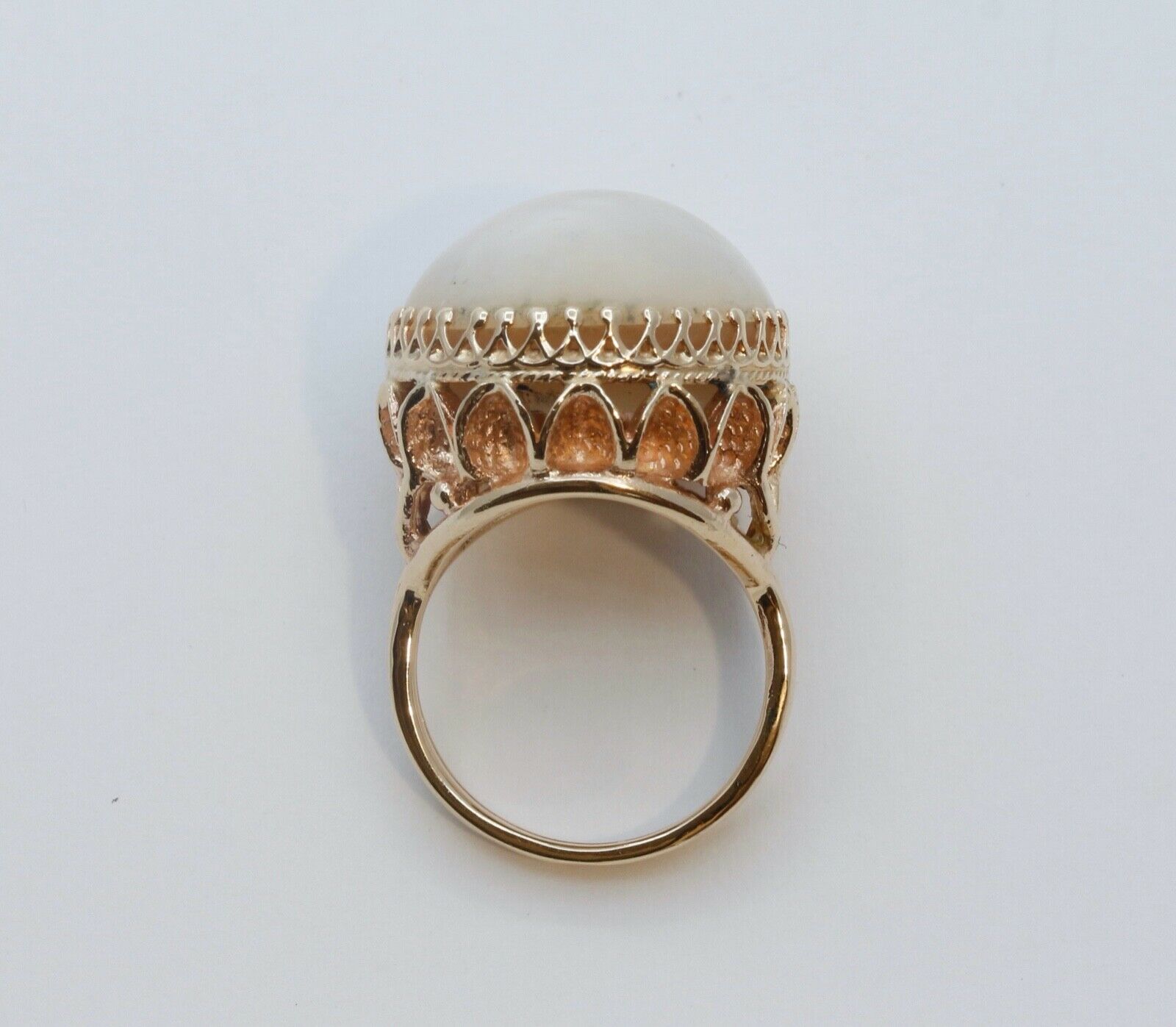 Vintage 14K Yellow Gold 19MM Mabe Pearl Ring