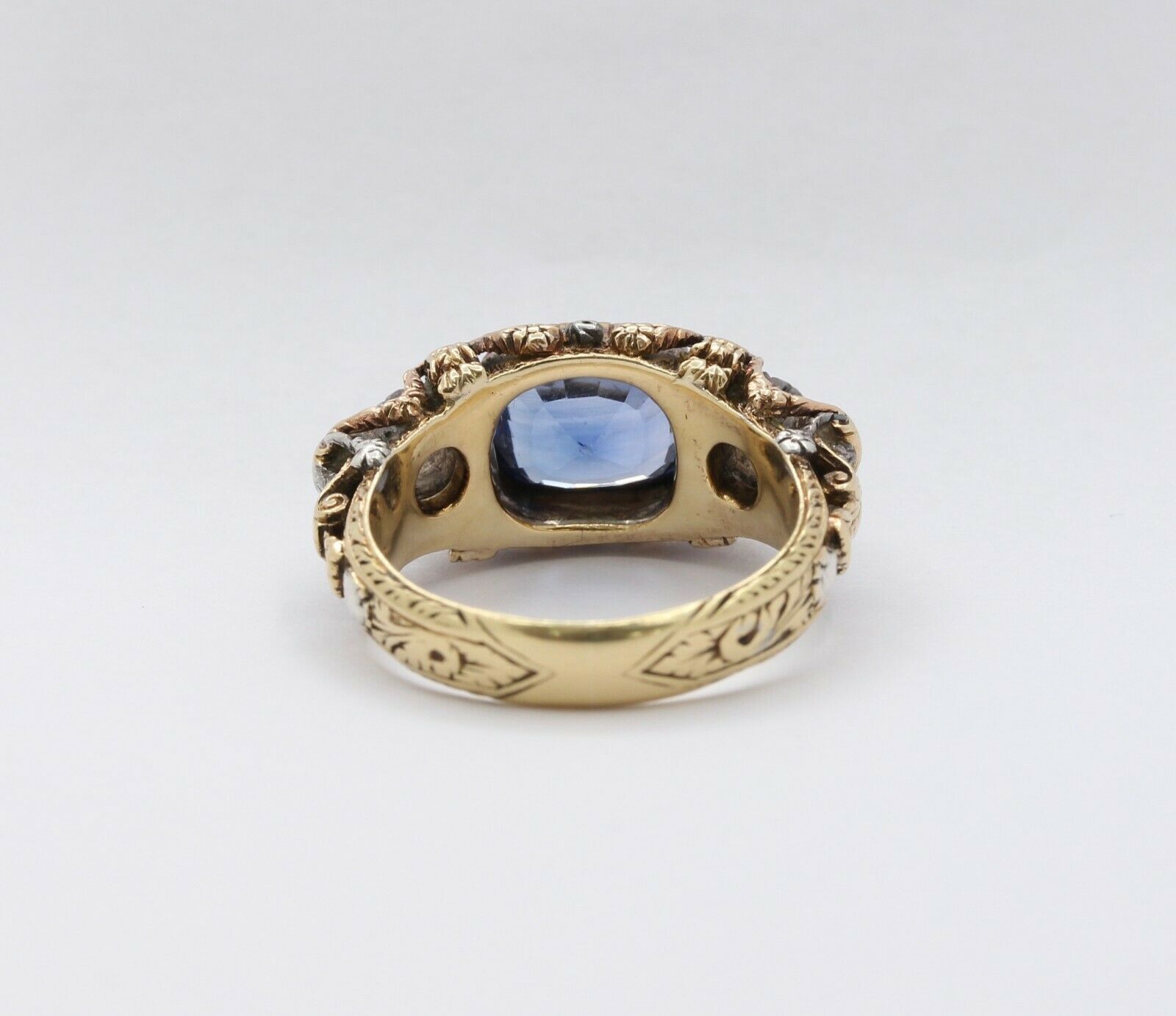 Victorian 18K Yellow Gold Sapphire Diamond Ring
