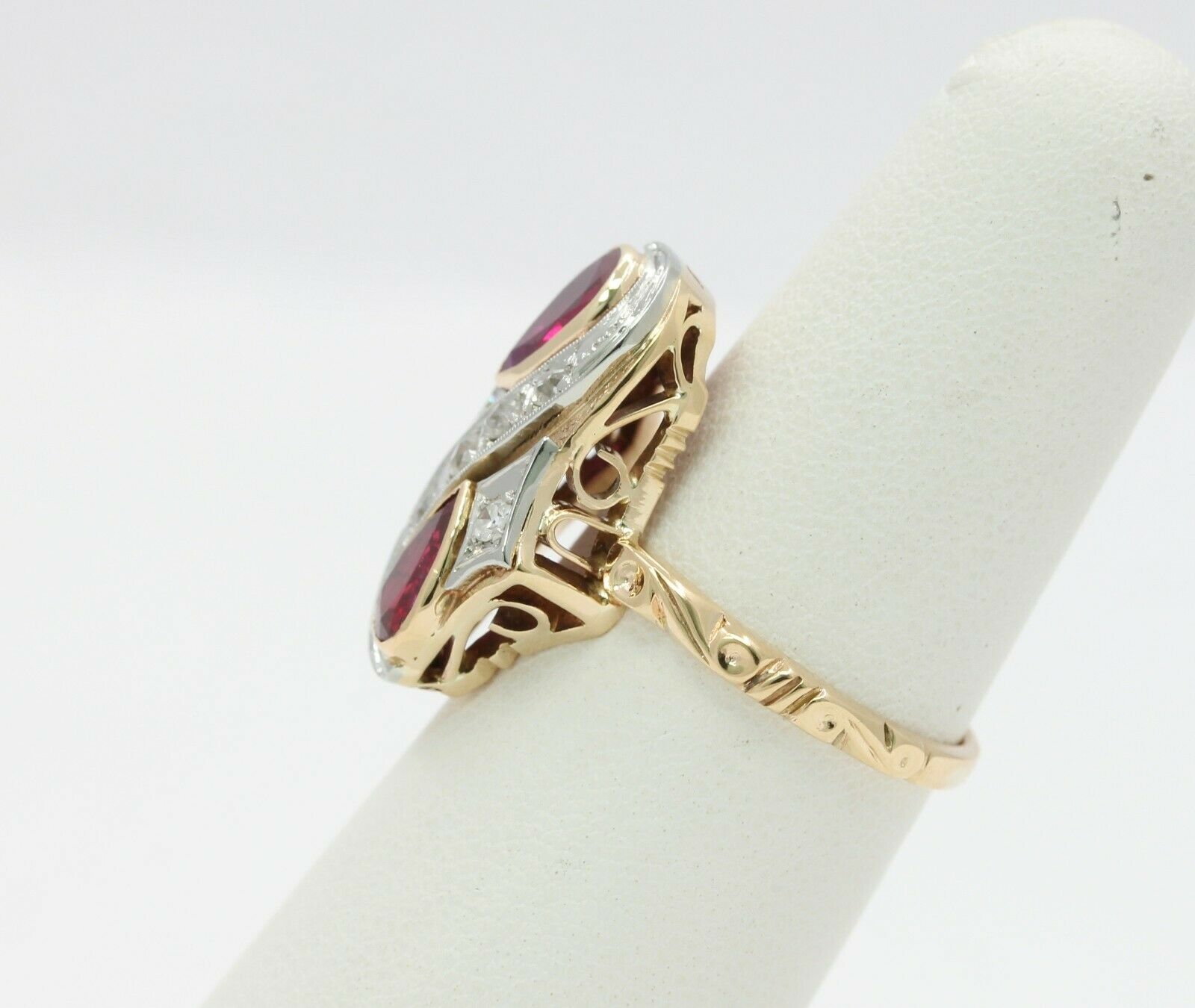Vintage 14/18K Yellow Gold Ruby Diamond Yin Yang Style Ring