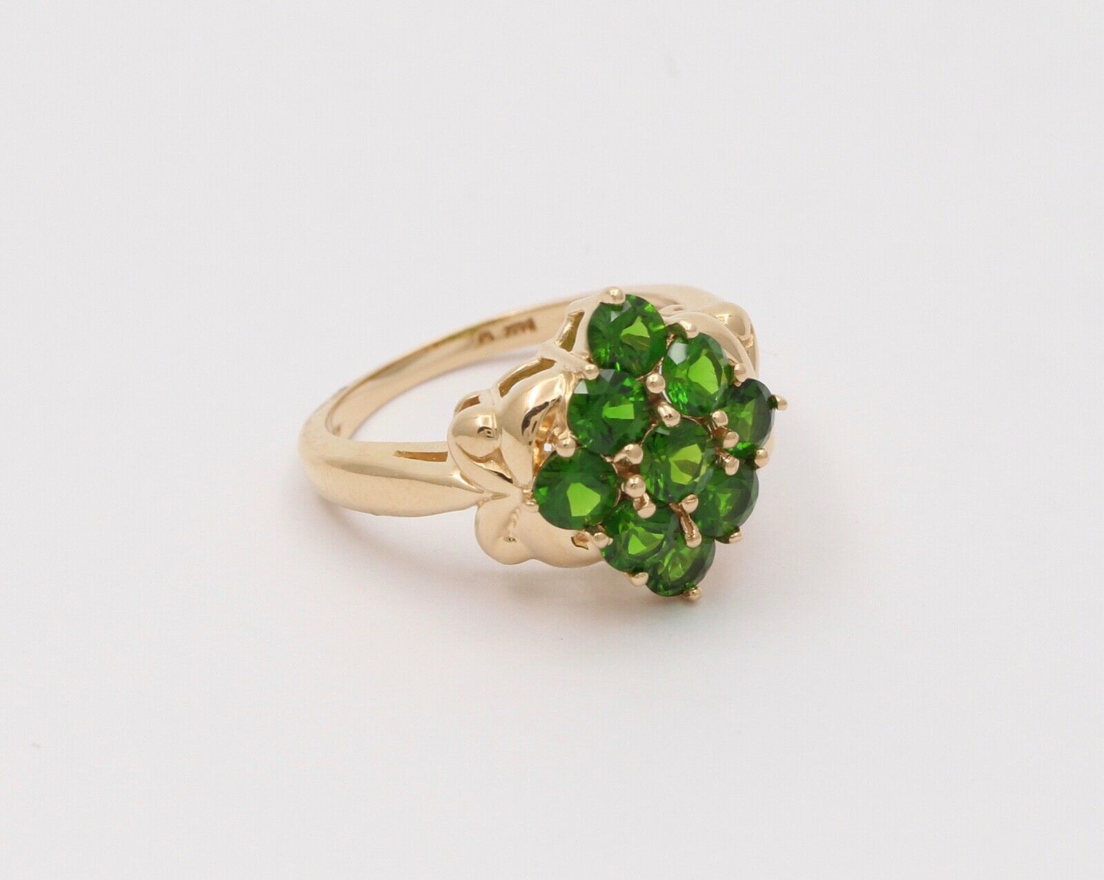 Vintage Cluster Green Garnet 14K Yellow Gold Ring