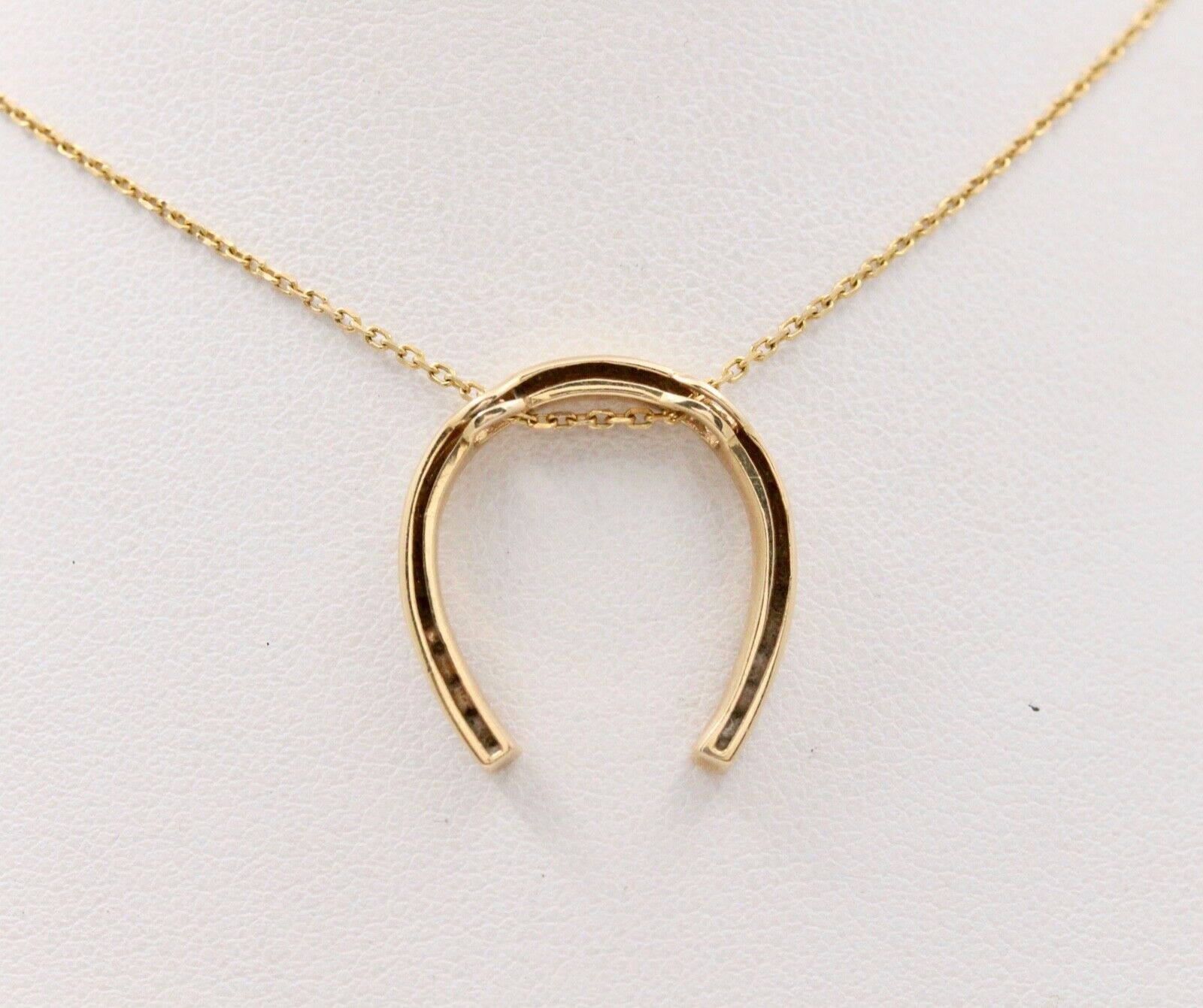 Vintage 14K Yellow Gold Horseshoe Diamond Pendant Necklace.