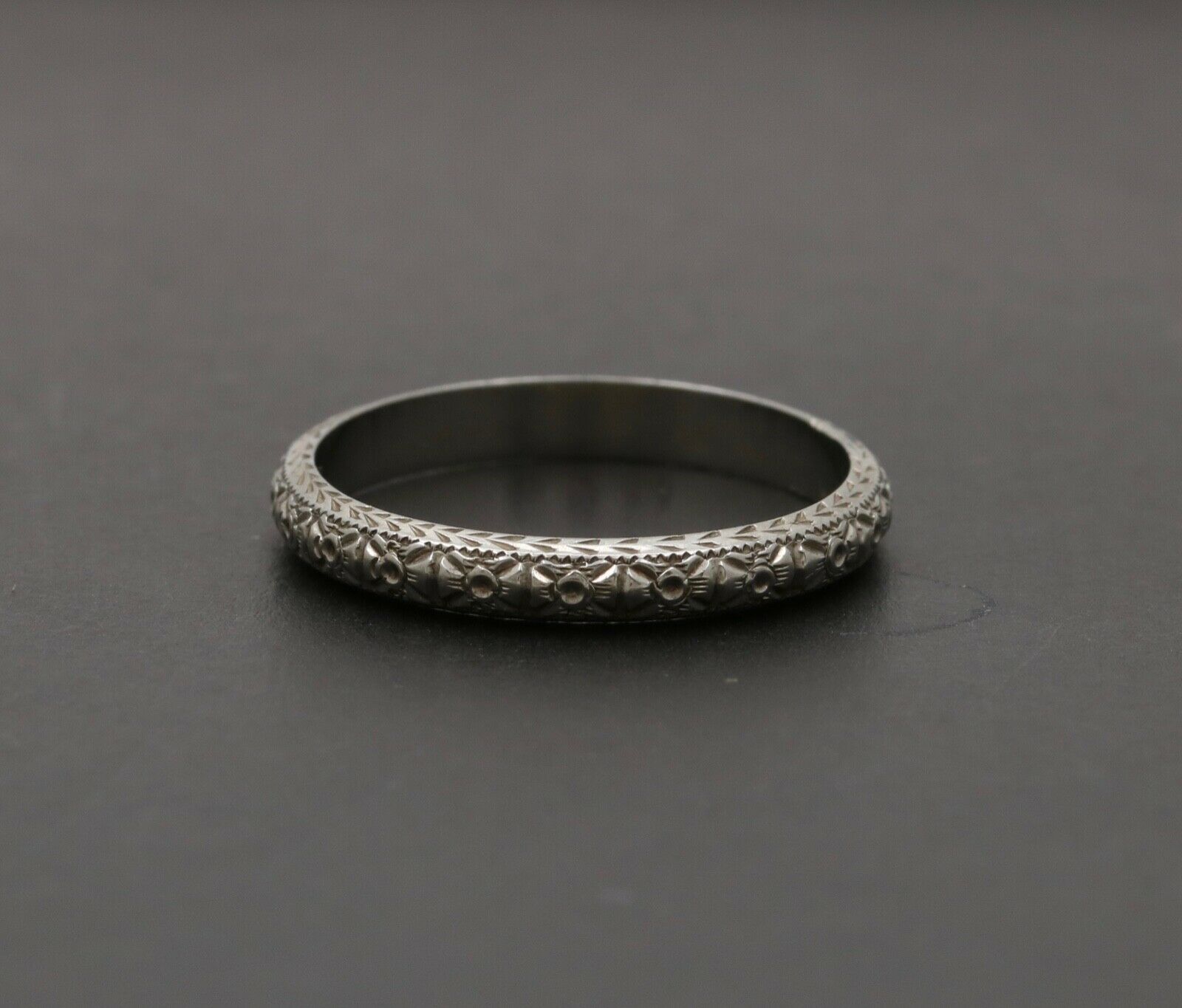 Art Deco Flower Blossom 18K White Gold Wedding Band Ring