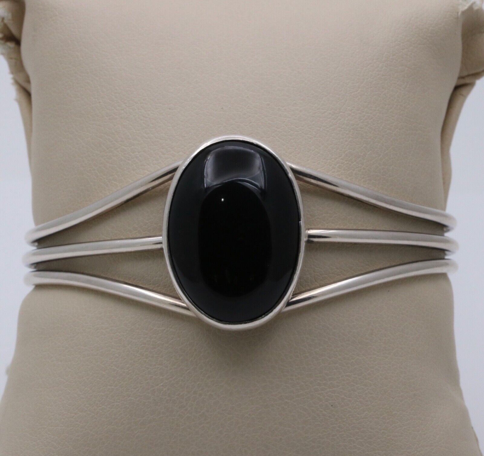 Vintage Onyx 925 Sterling Silver Bangle Cuff Bracelet