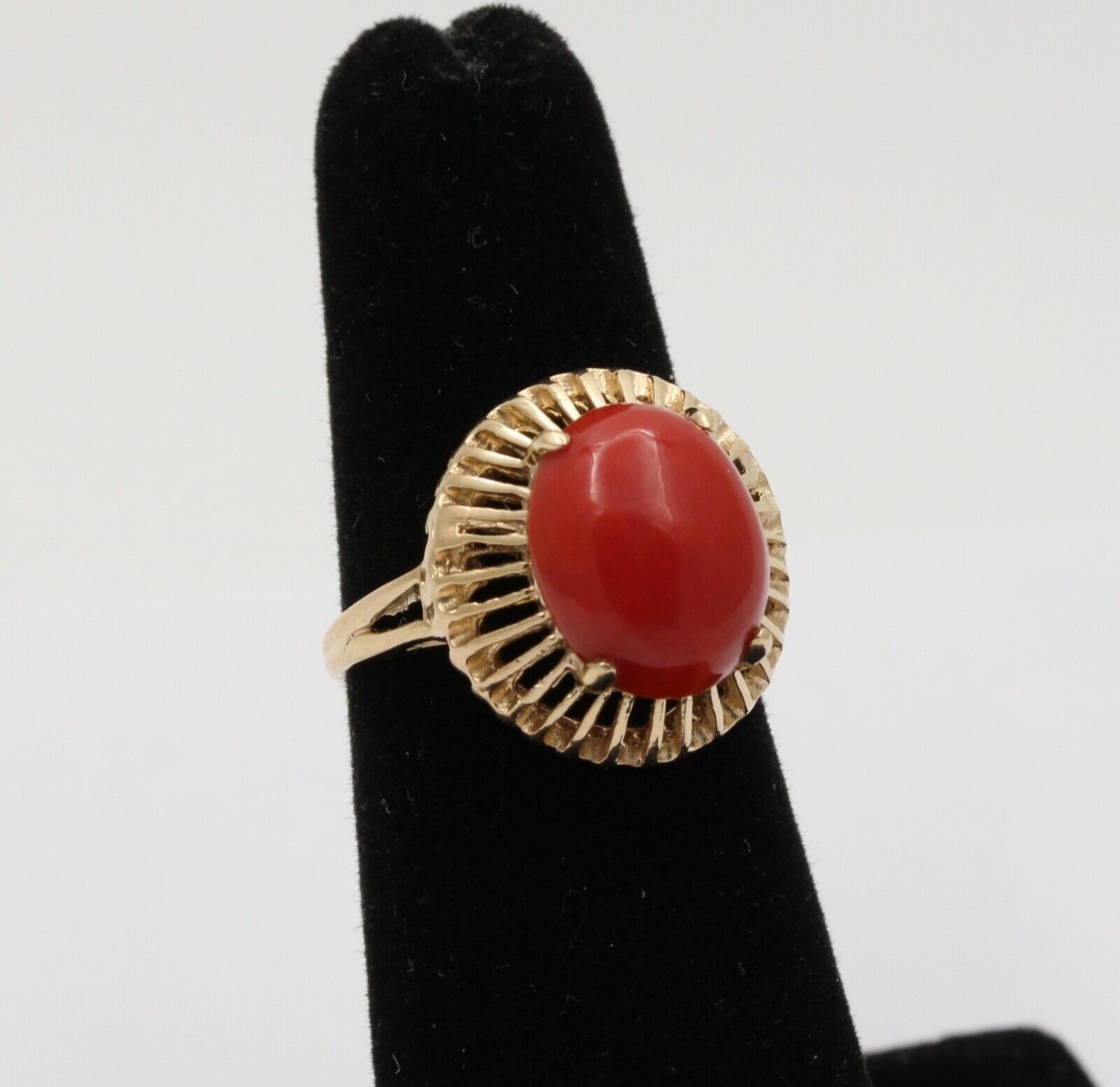 Vintage Oxblood Coral 14K Yellow Gold Ring