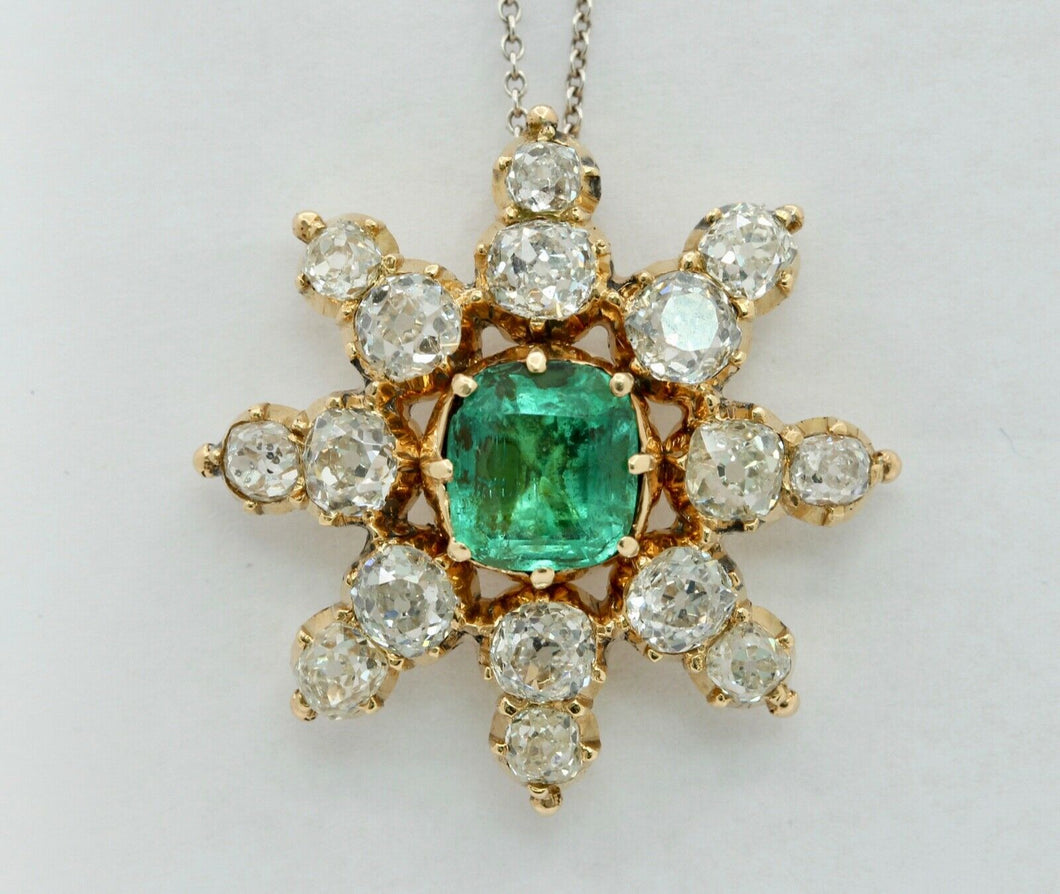 Elegant Vintage Ladies Emerald Diamonds 14K Yellow Gold Pendant