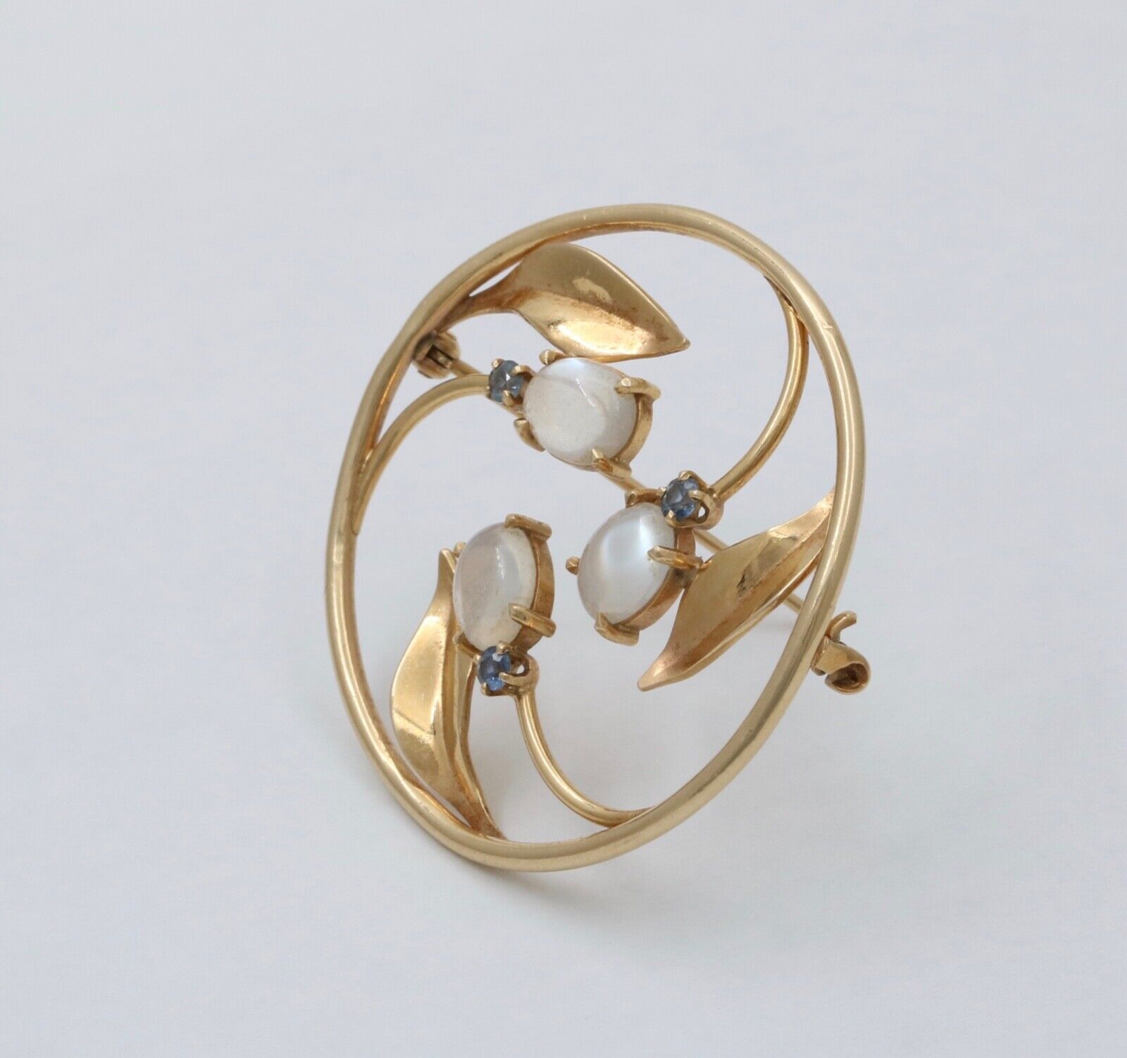 Vintage Moonstones Sapphires 14K YG Flower Brooch