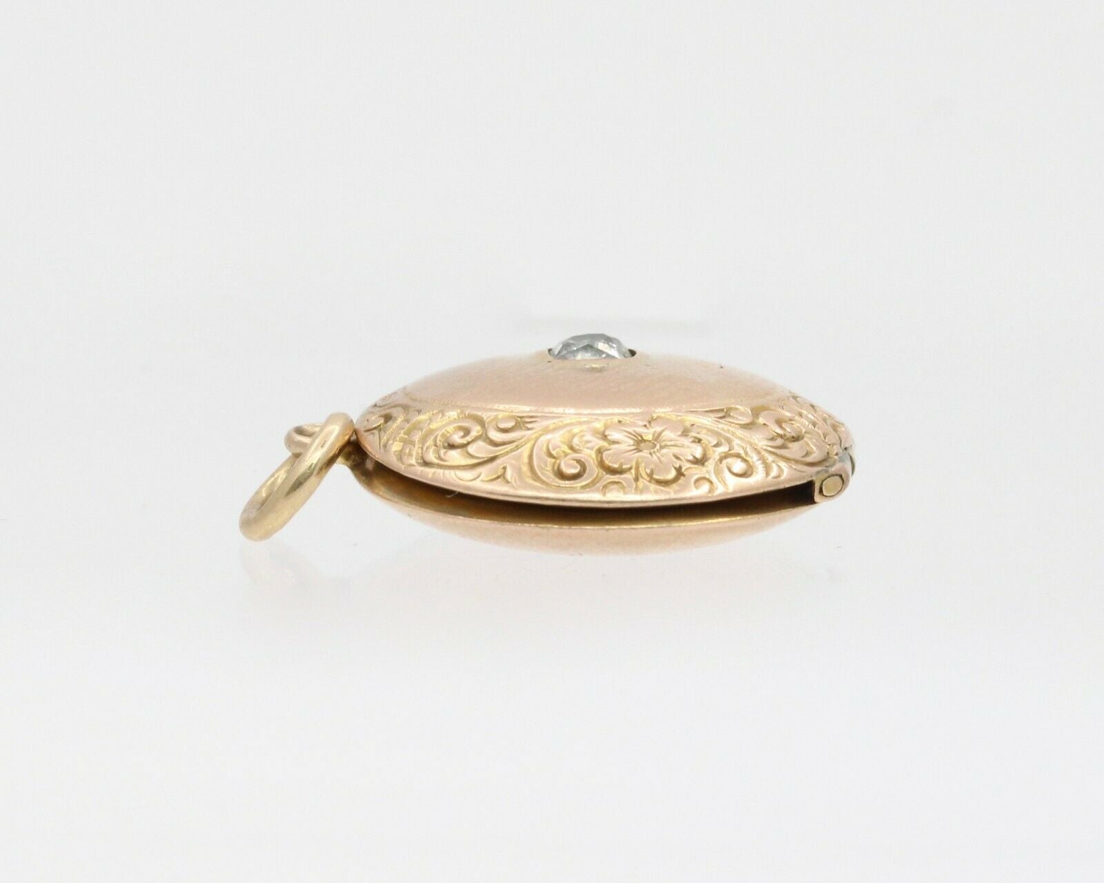 Victorian 10K Yellow Gold Diamond Memorial Locket