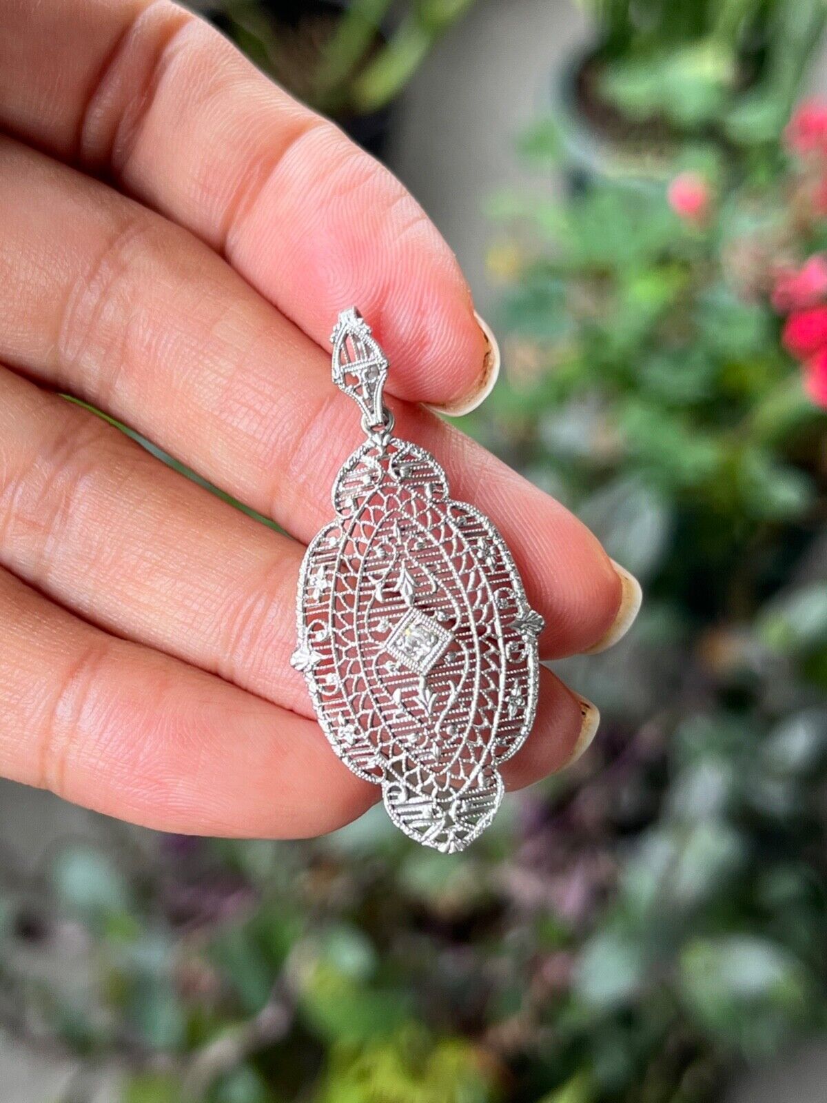 Art Deco 14K White Gold Filigree Diamond Pendant Necklace