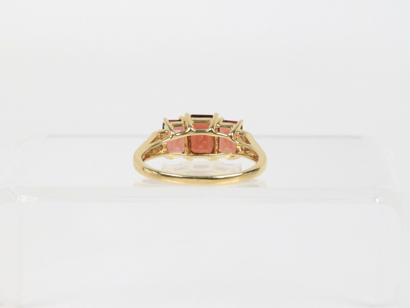 Vintage 10K Yellow Gold Garnet Diamond Ring