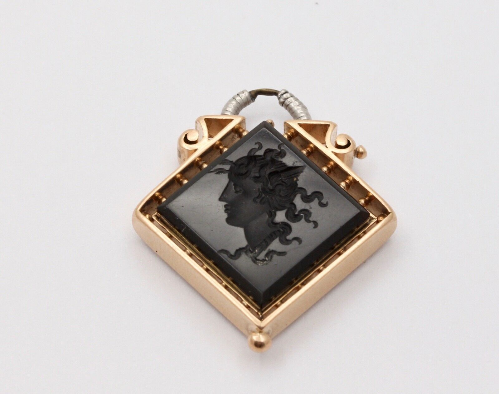 Art Nouveau Intaglio Carved Onyx 14K Yellow White Gold Pendant