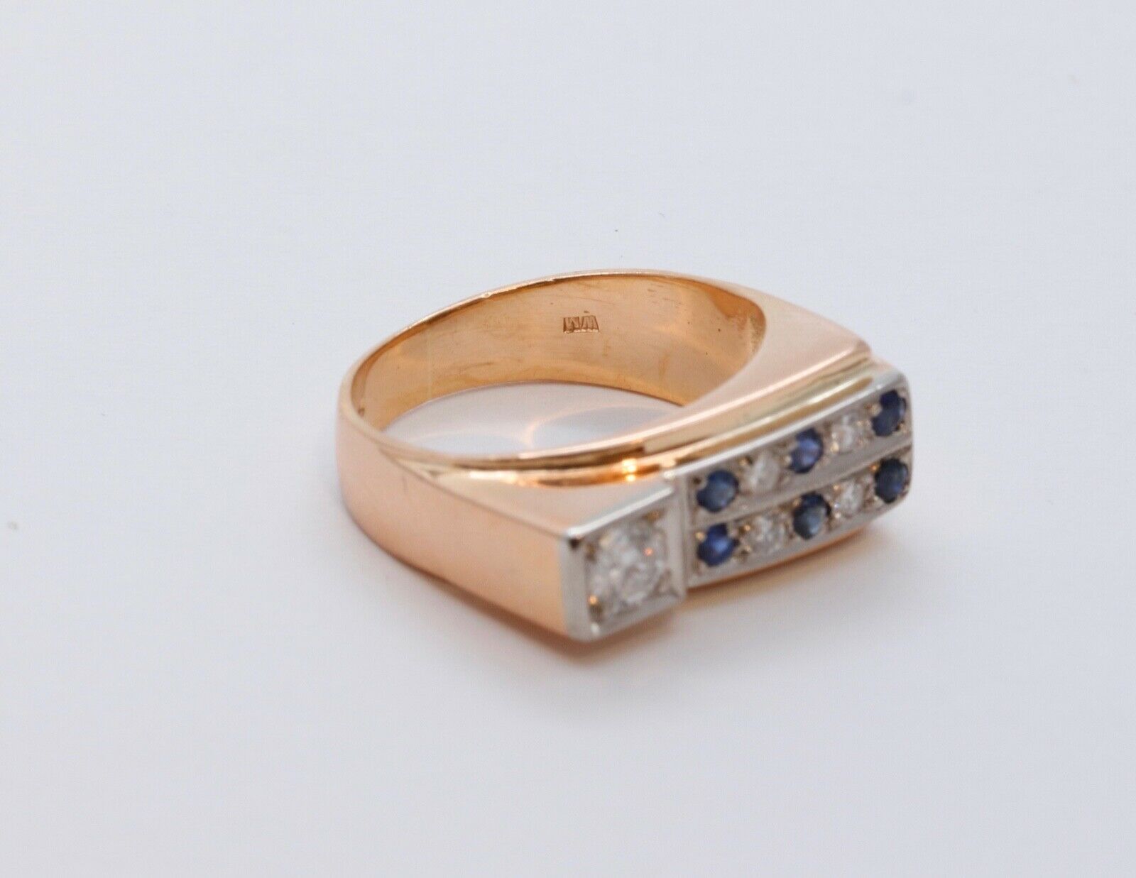 English Diamonds Sapphires 18K Yellow Gold Unisex Ring