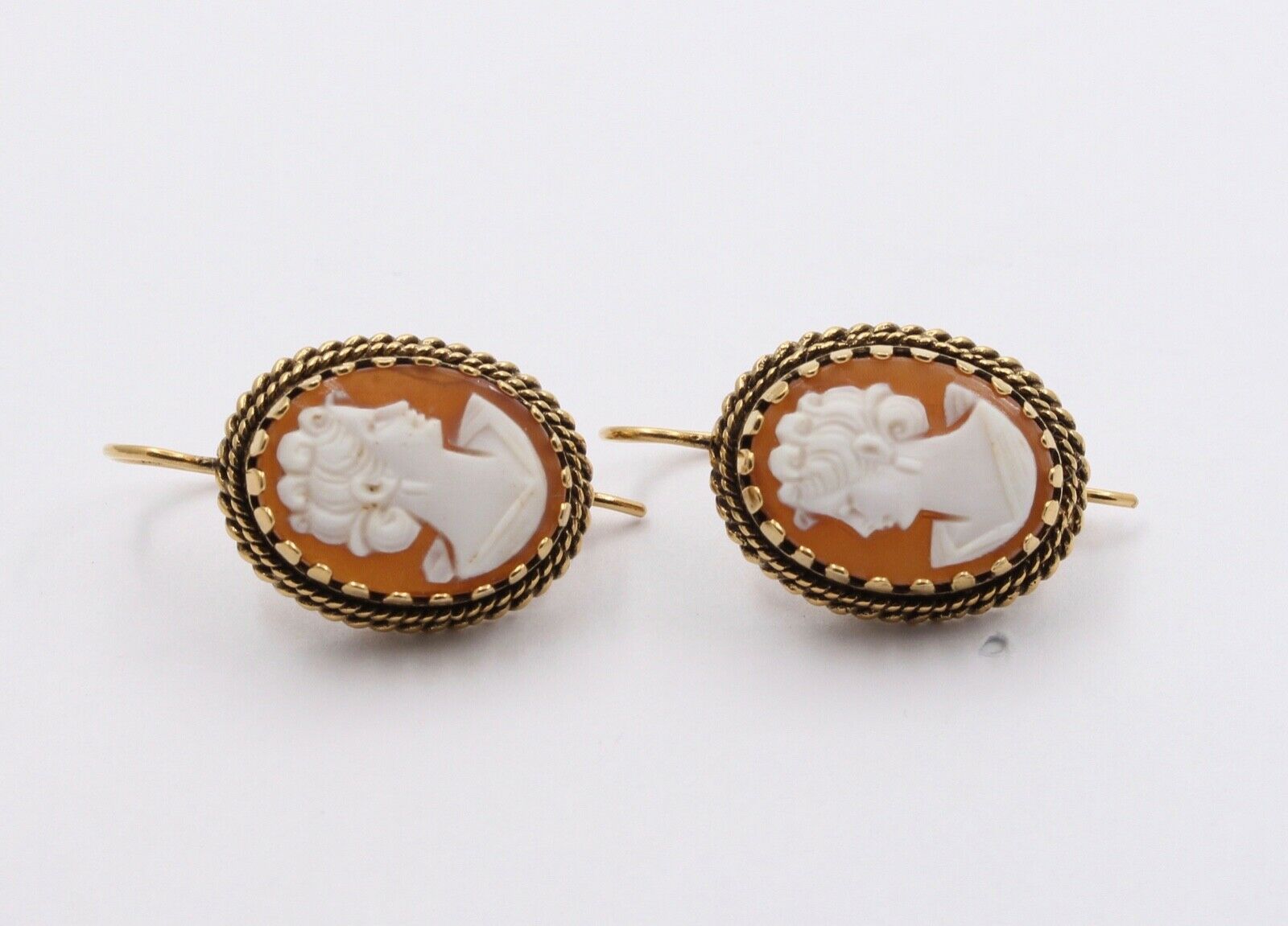 Victorian Revival Agate Cameo 14K Yellow Gold Earrings