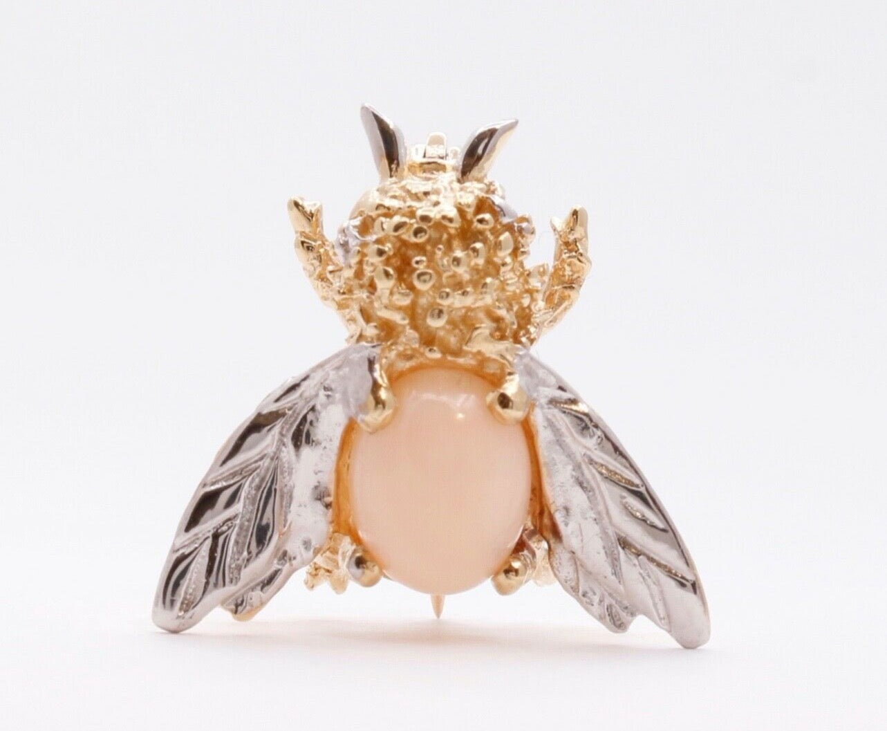 Vintage Honey Bee 14K Yellow White Gold Angel Skin Coral Brooch Pin