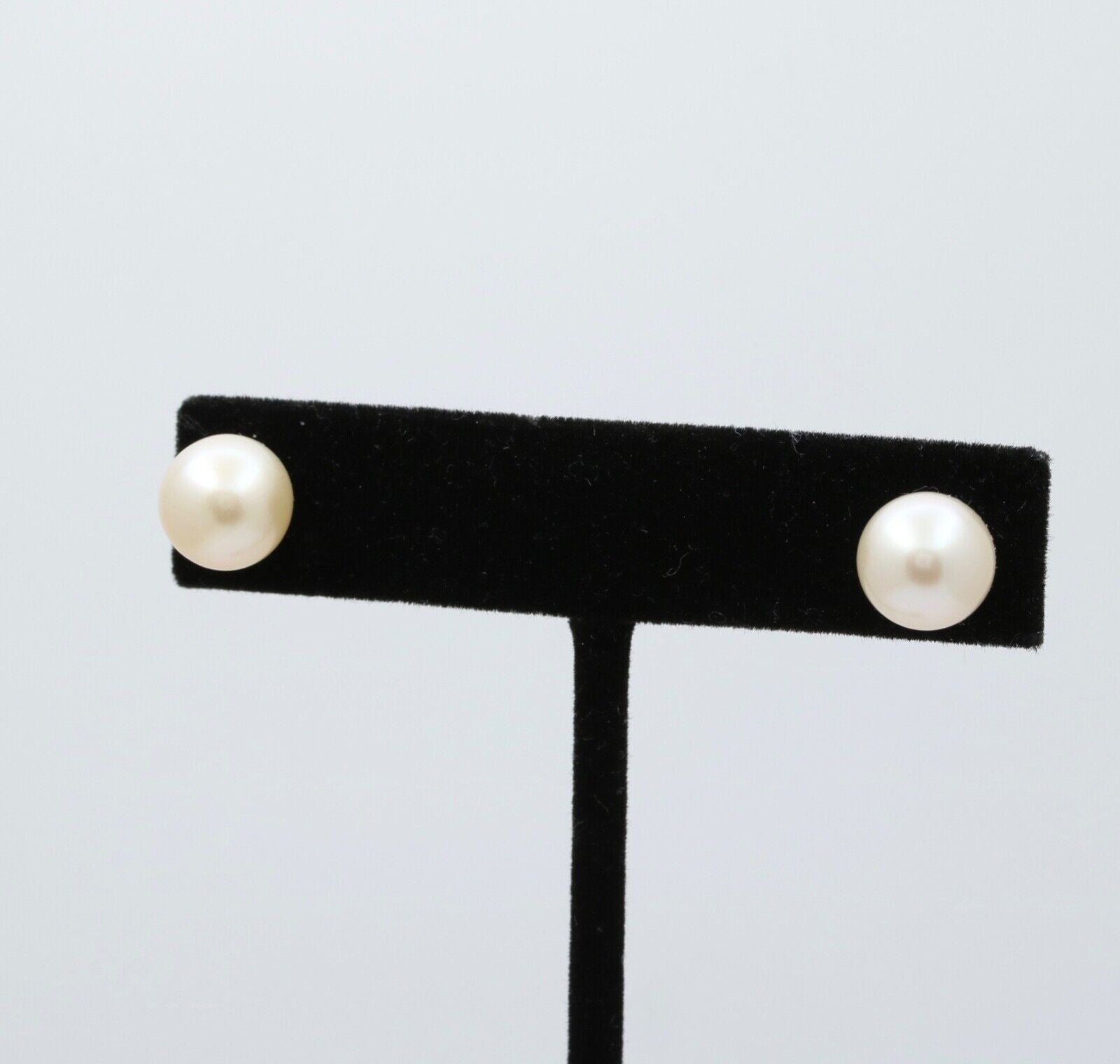 Vintage Pearl 14K Yellow Gold Earrings