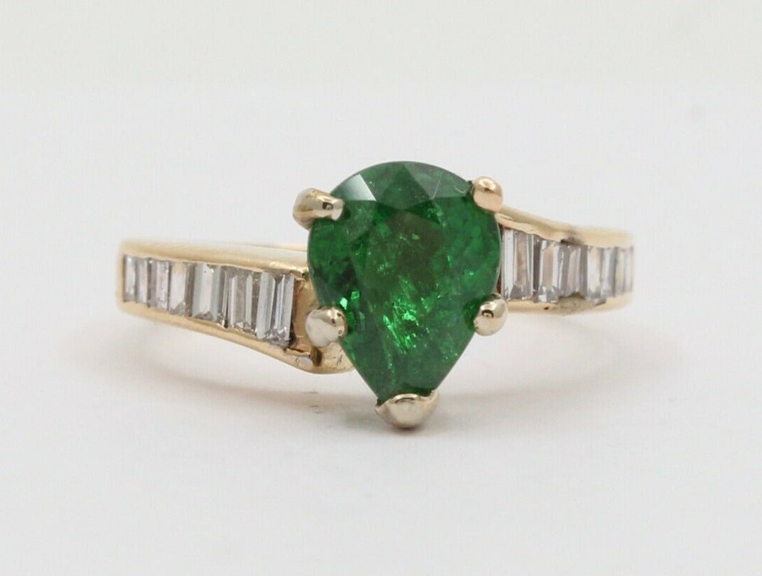 Vintage 14K Yellow Gold Tsavorite Garnet Diamond Ring