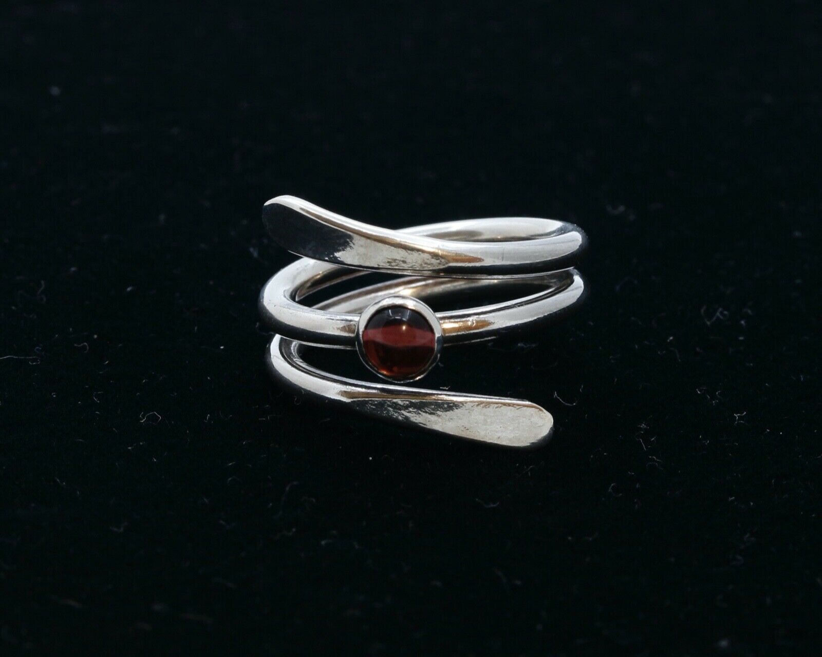 Beautiful Vintage Tourmaline Sterling Silver Coil Ring