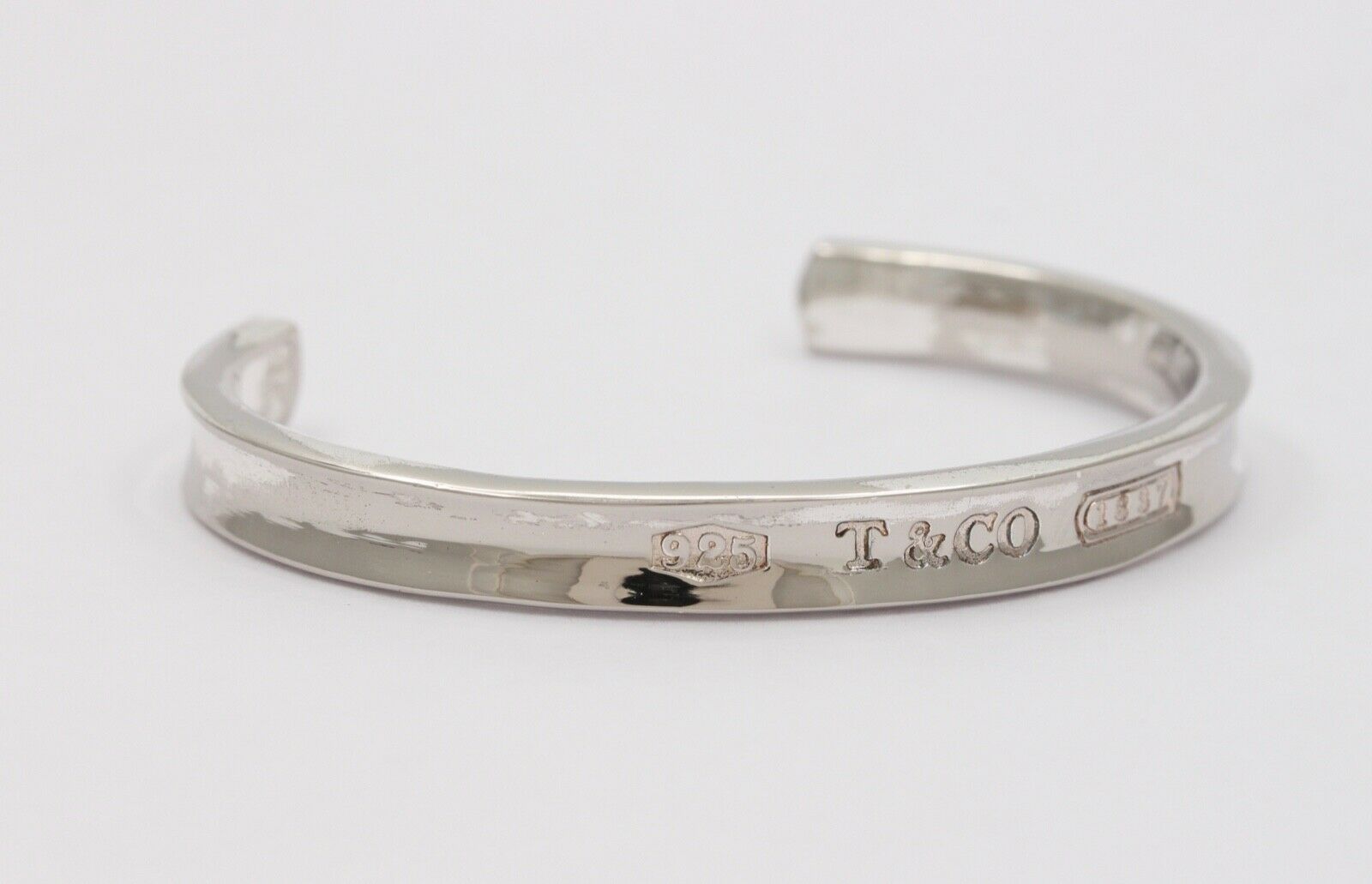 Classic Tiffany & Co Sterling Silver “The Tiffany 1837” Collection Bangle