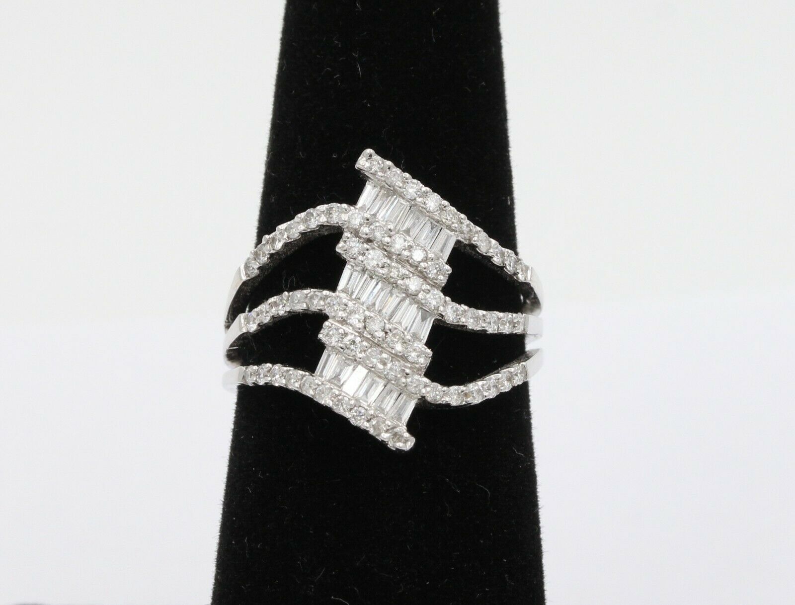 Vintage 18K White Gold Diamond Knuckle Ring