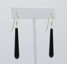 Load image into Gallery viewer, Vintage 14K Gold Onyx &amp; Pearl Monochrome Dangling Earrings.
