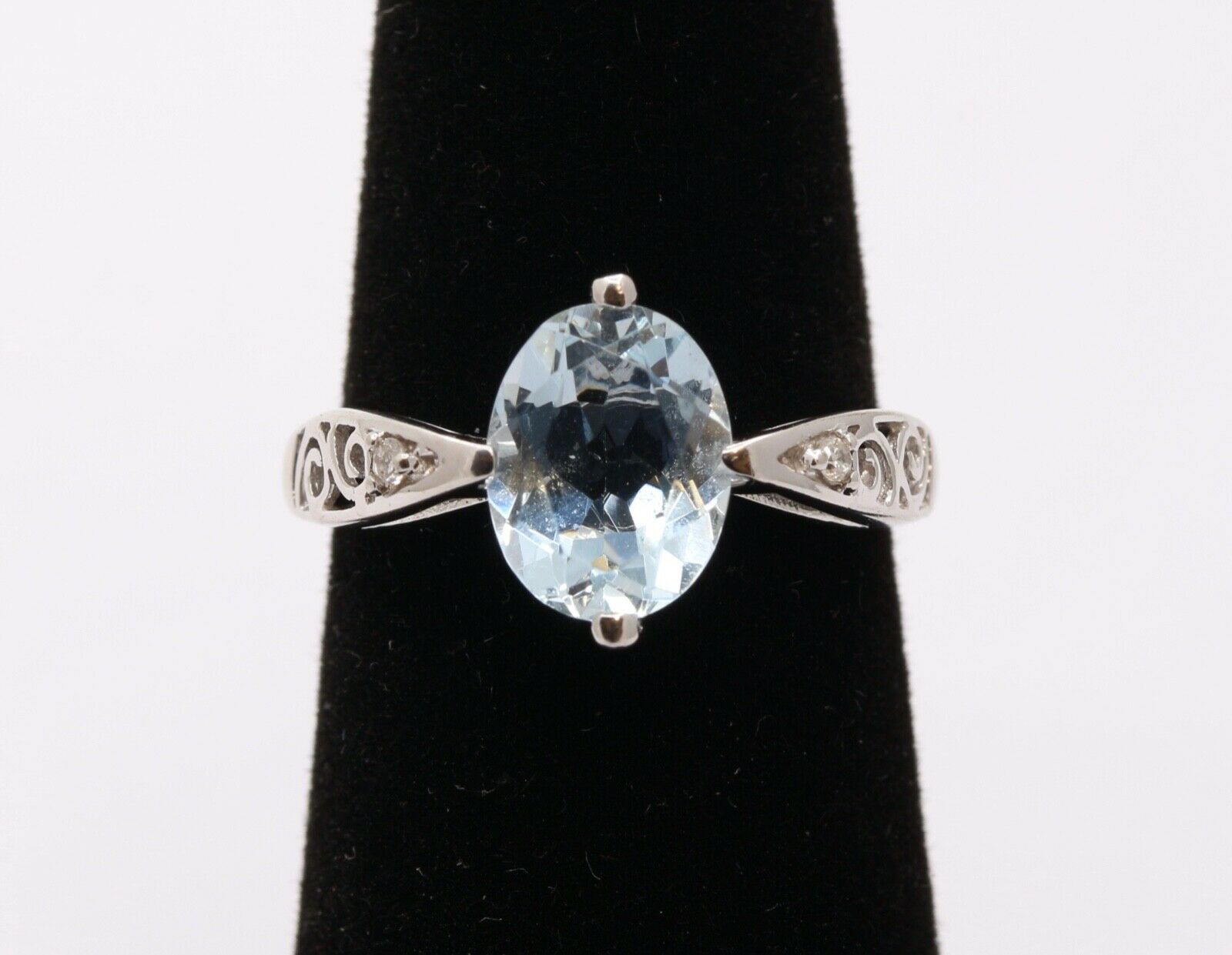 Vintage Ladies Natural Aquamarine Diamonds 14K White Gold Ring